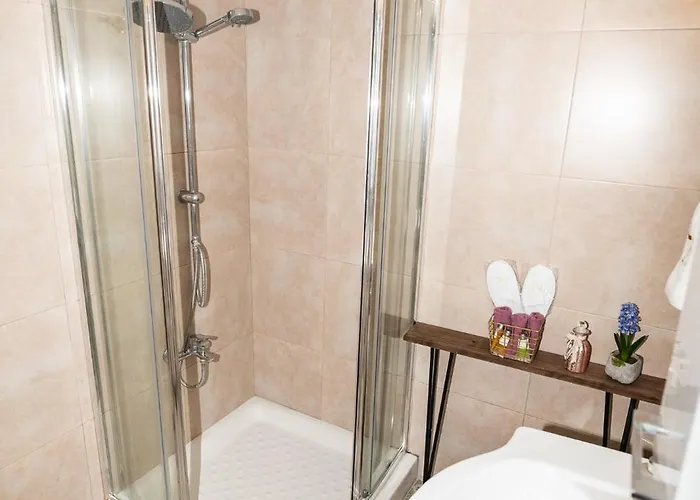 Quattro Center Apartmán *