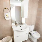 Quattro Center * Larnaca