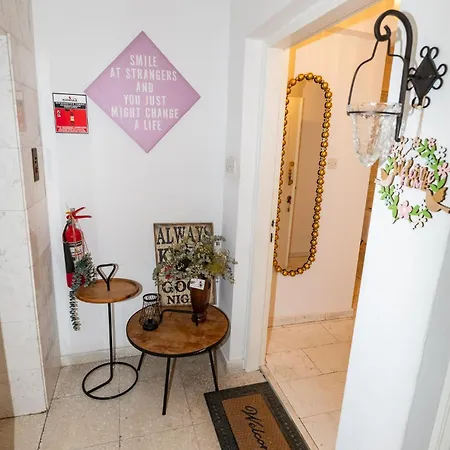 Quattro Center Apartamento Larnaca