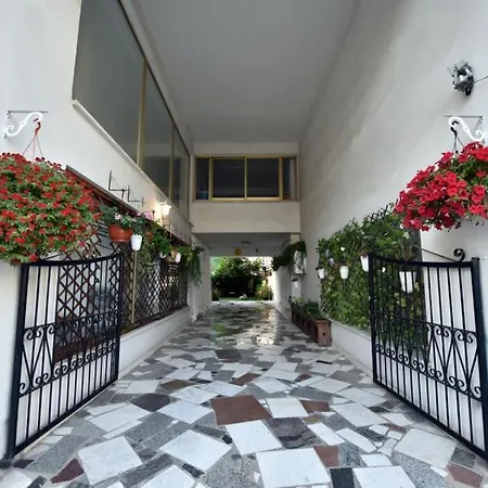 Quattro Center Appartement *