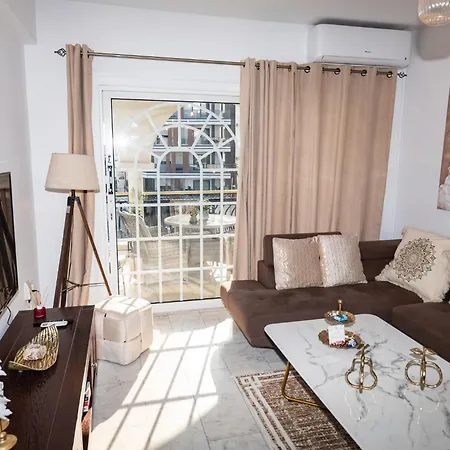 Apartment Quattro Center Larnaca