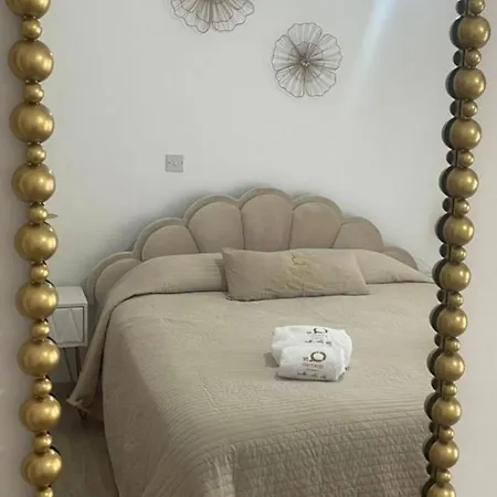 Quattro Center Apartment