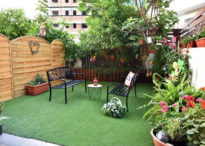 Quattro Center * לרנקה